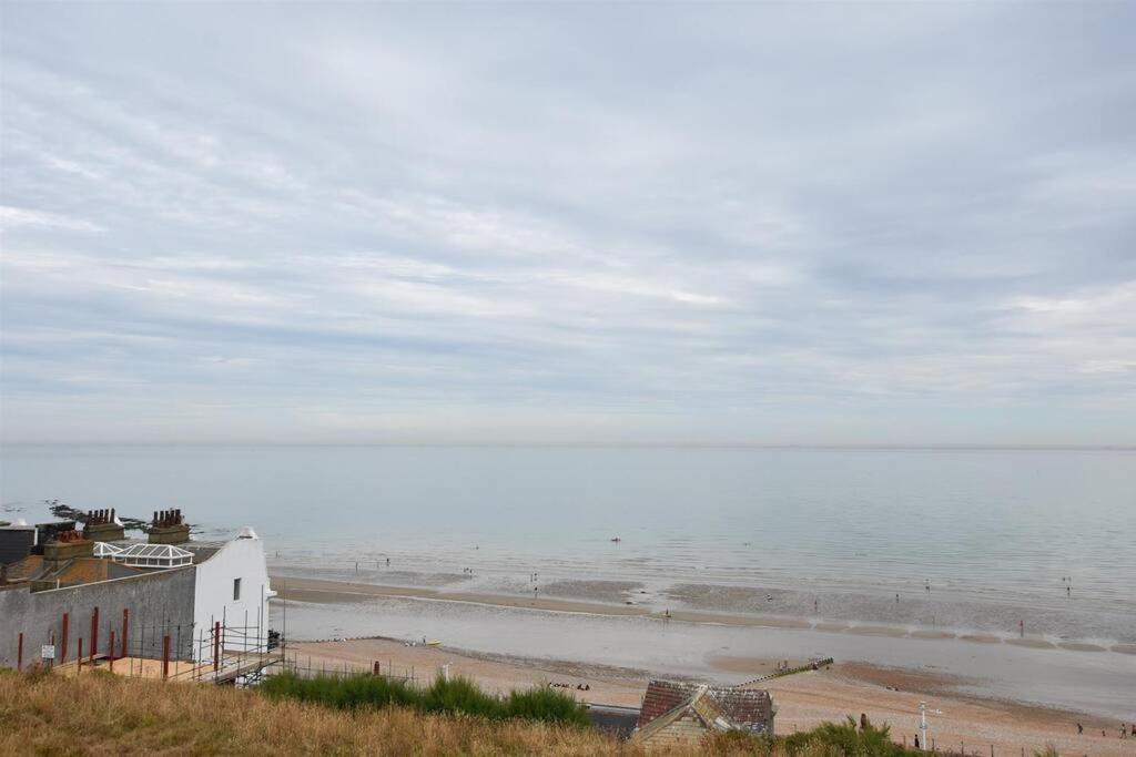 Vive Sea View Getaway Leilighet Hastings Eksteriør bilde